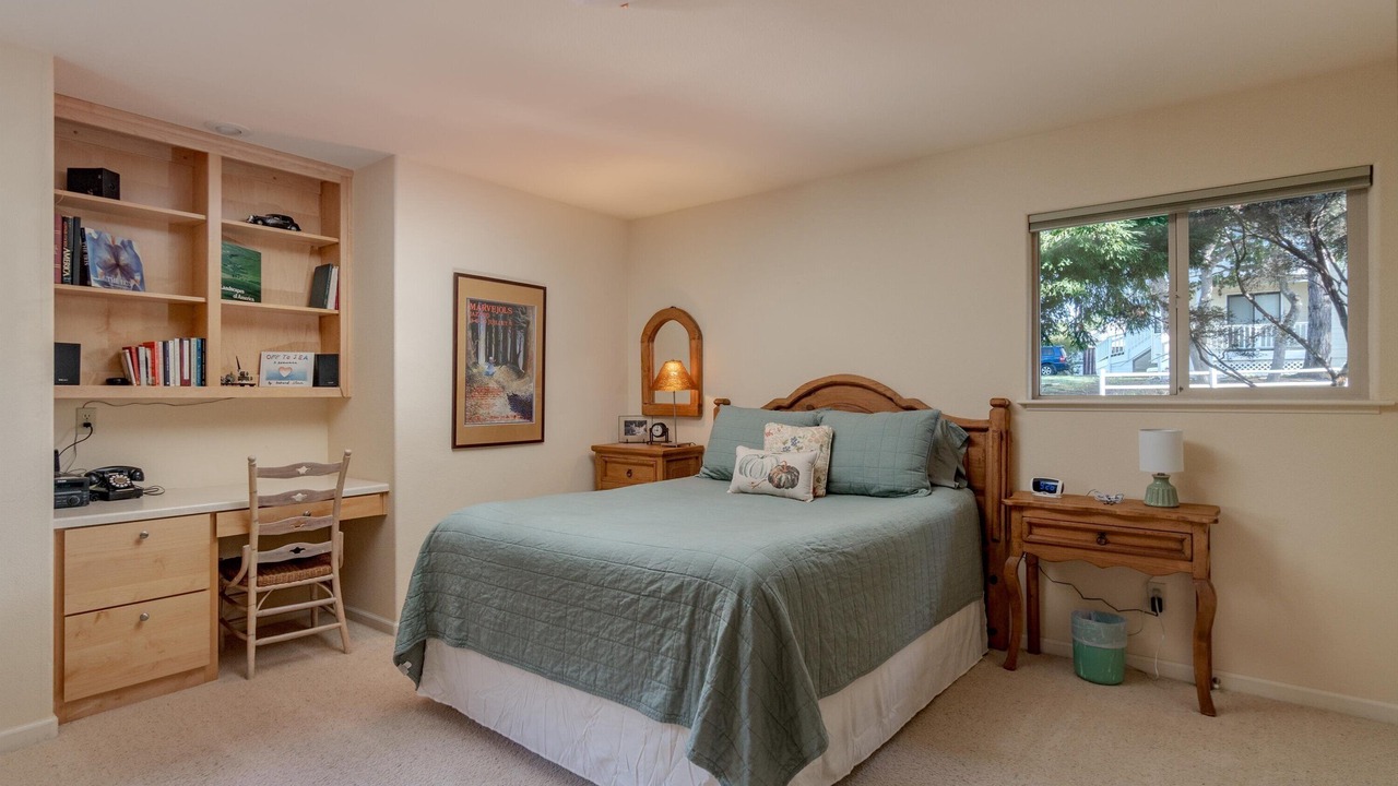 Photo of Bedroom in Marine Terrace