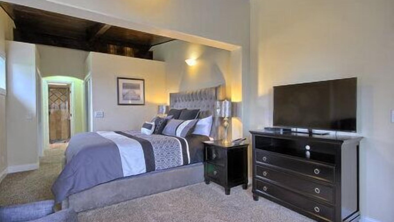 Photo of Bedroom in Marine Terrace