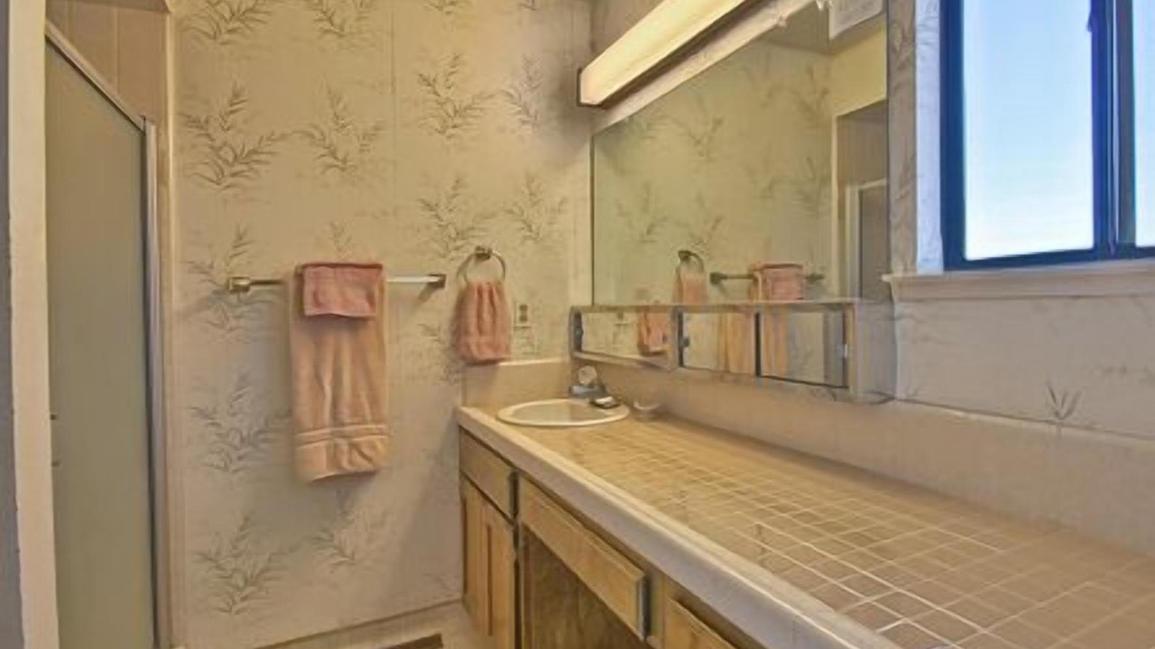 Photo of Bathroom in Park Hill