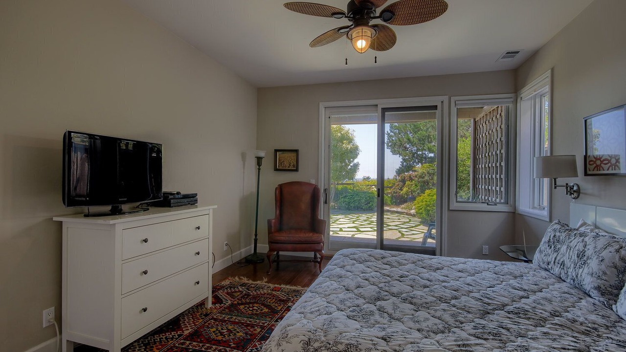 Photo of Bedroom in Happy Hill