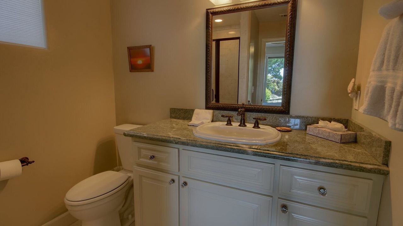 Photo of Bathroom in Happy Hill