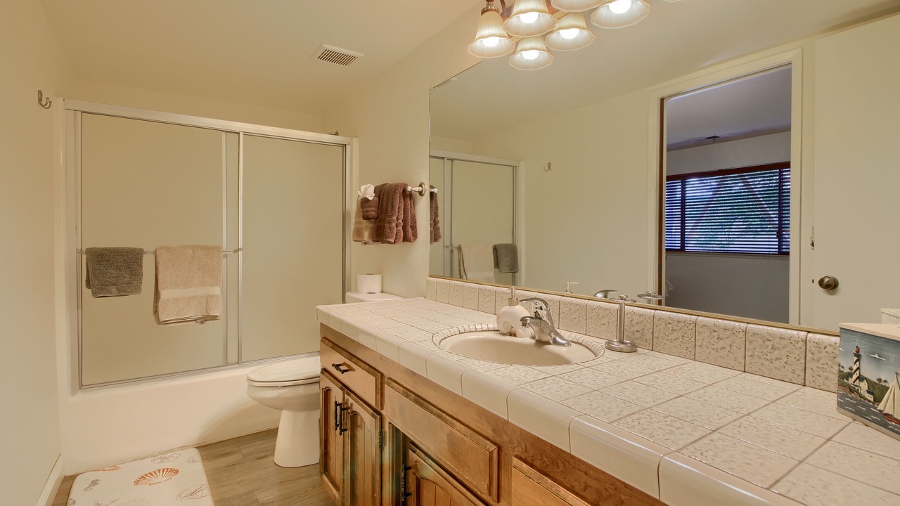 Photo of Bathroom in Lodge Hill