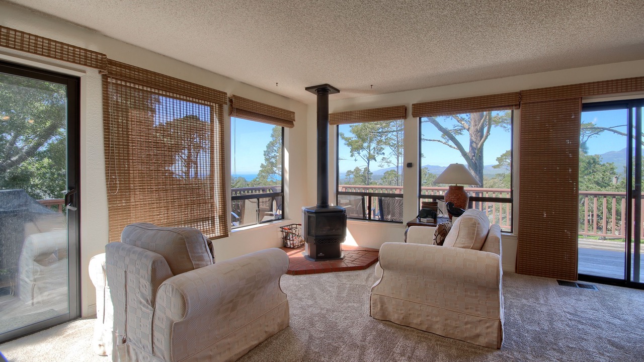 Photo of Livingroom in Lodge Hill