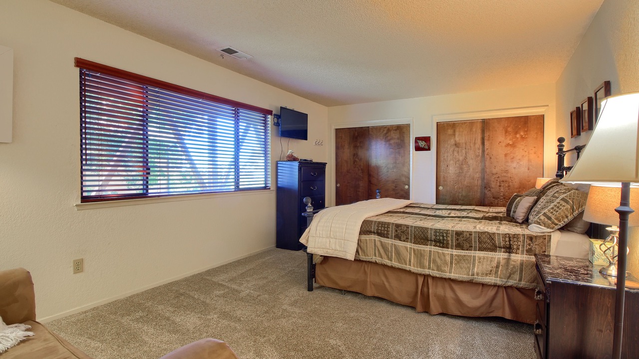 Photo of Bedroom in Lodge Hill