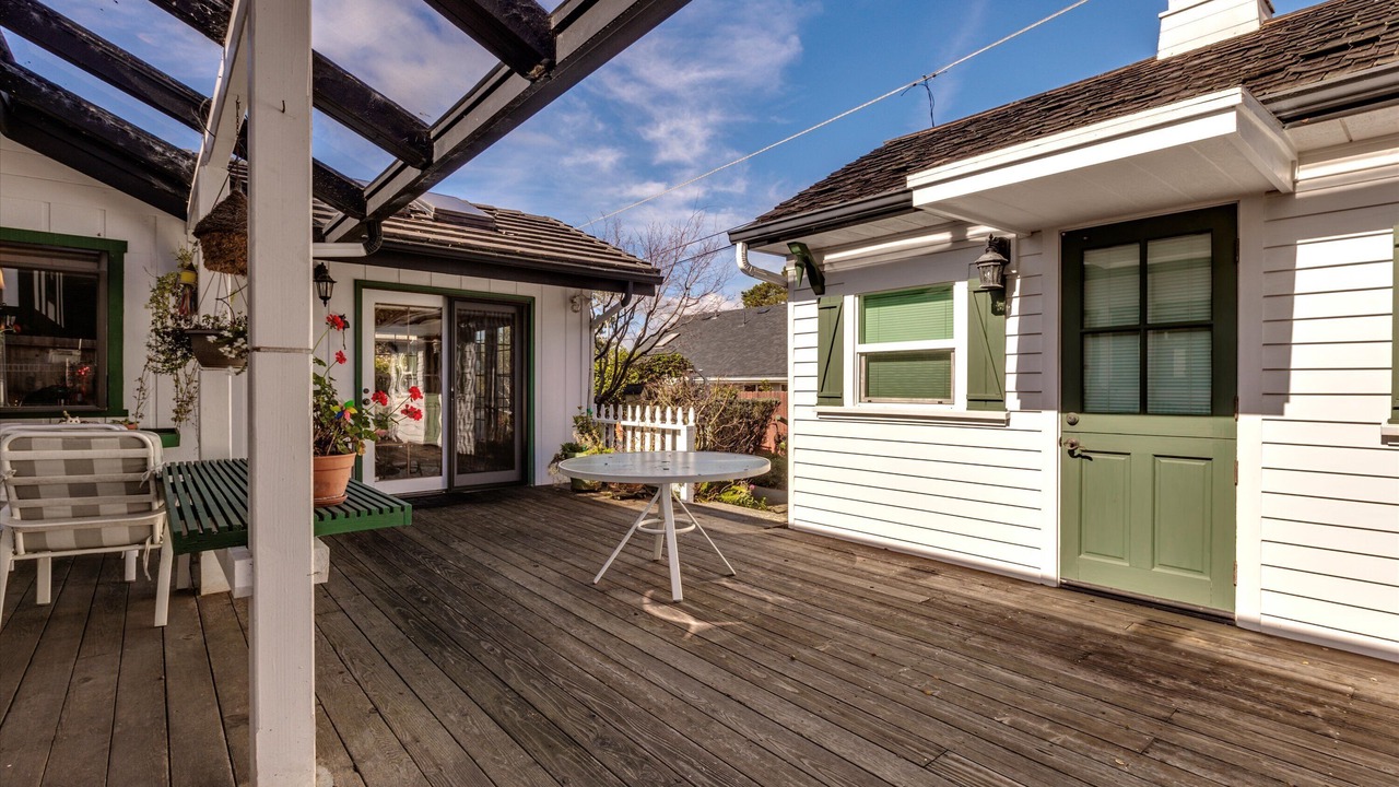 Photo of Outdoor in Pine Knolls Estates