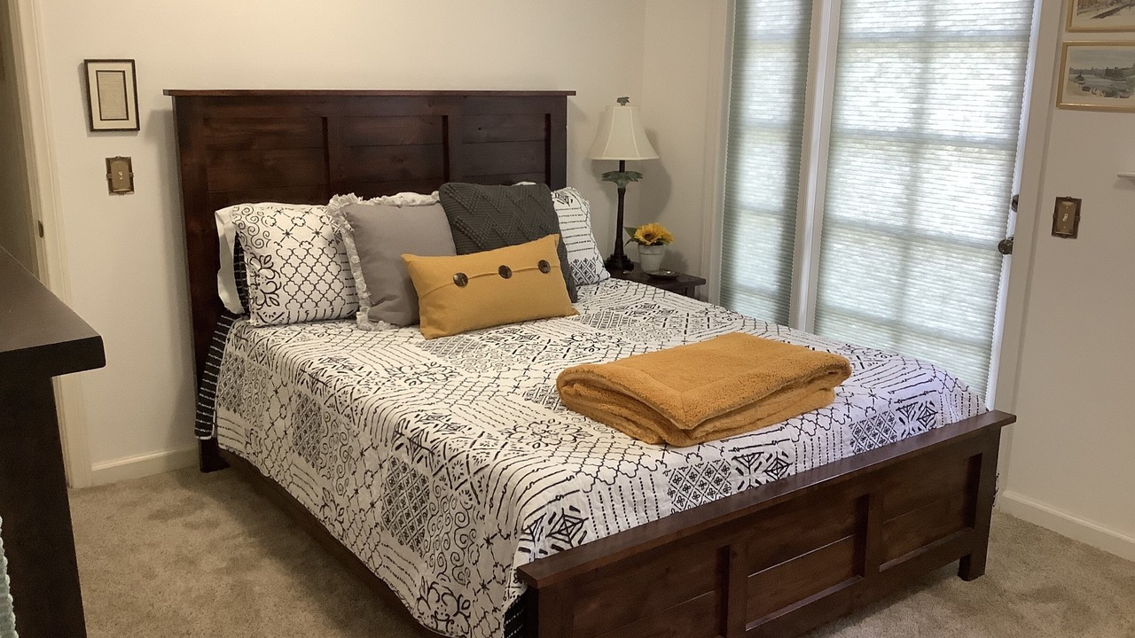 Photo of Bedroom in Pine Knolls Estates