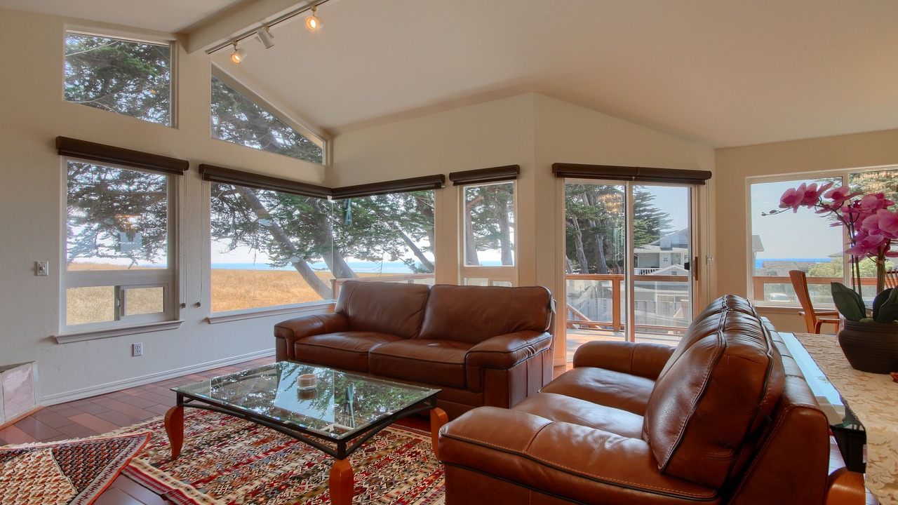 Photo of Livingroom in Marine Terrace