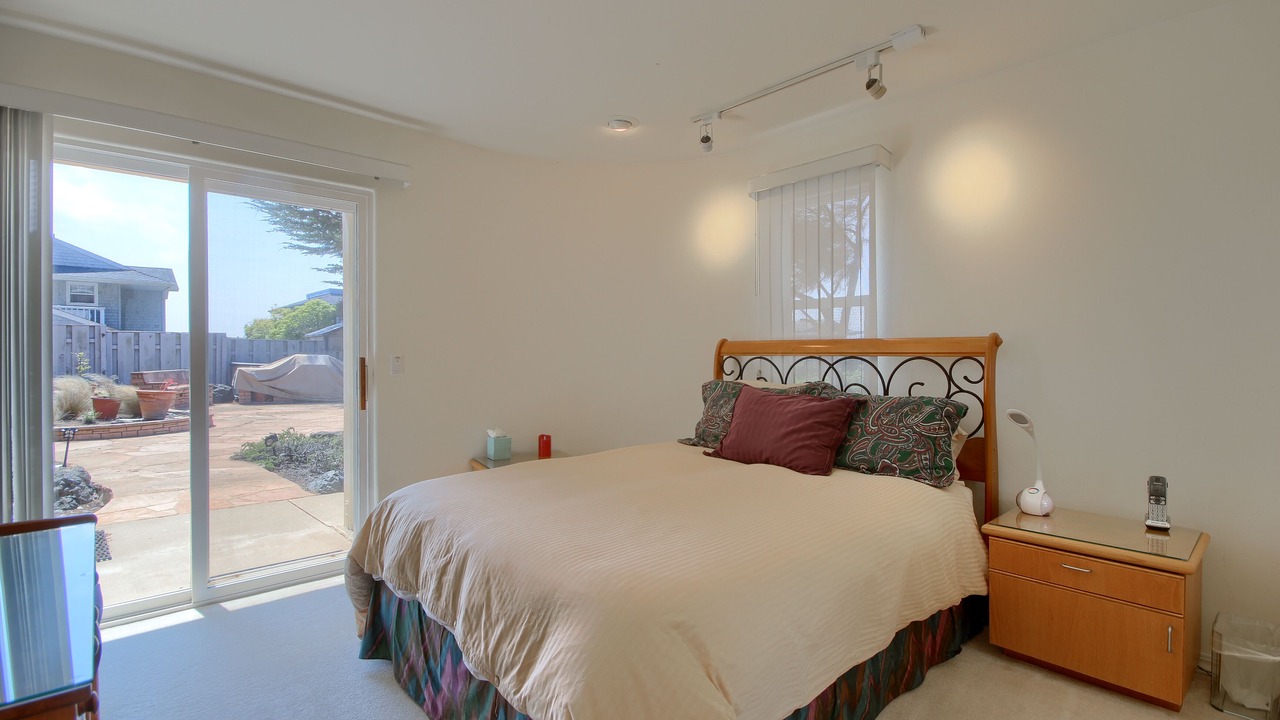 Photo of Bedroom in Marine Terrace