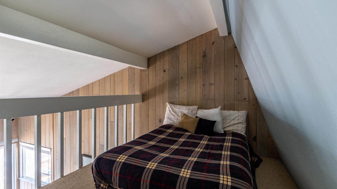 Photo of Bedroom in San Simeon