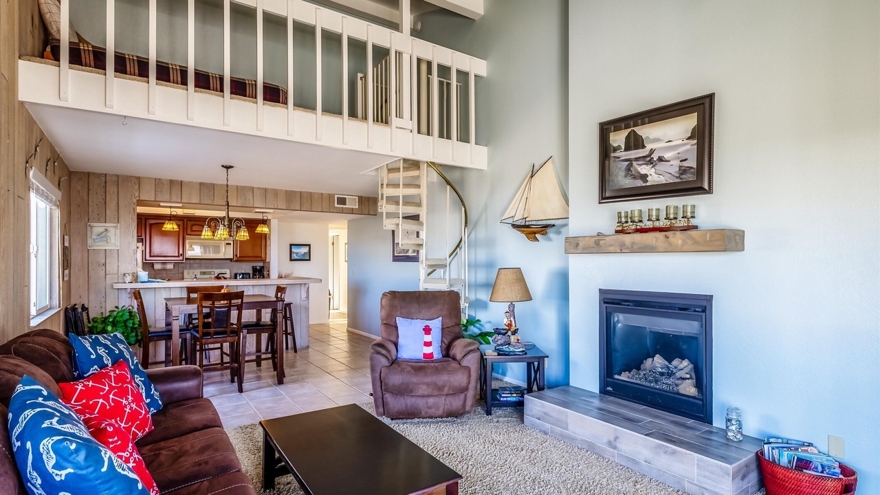 Photo of Livingroom in San Simeon
