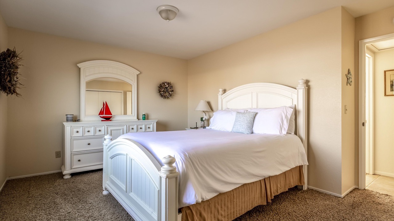 Photo of Bedroom in San Simeon