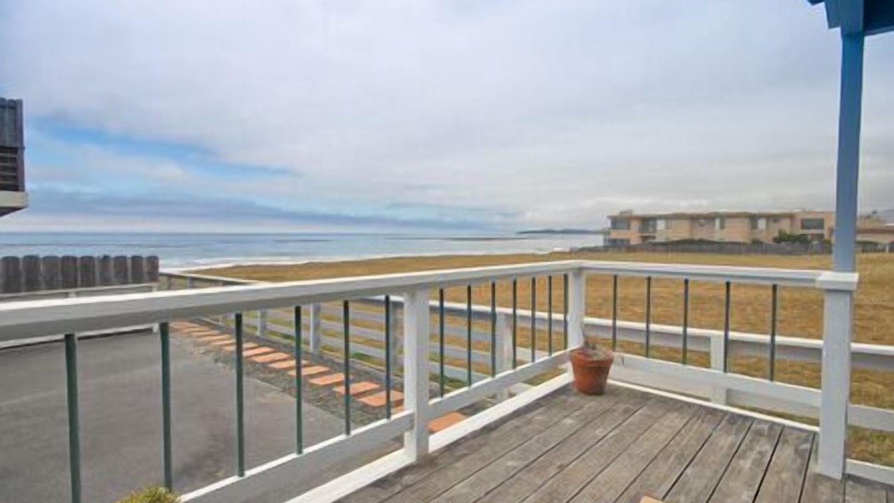 Photo of Patio Balcony in San Simeon