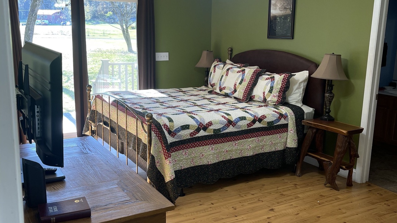 Photo of Bedroom in Pigeon Forge