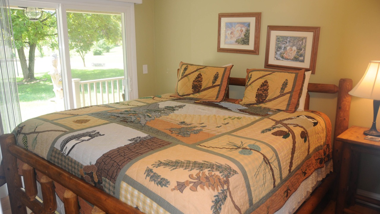Photo of Bedroom in Pigeon Forge