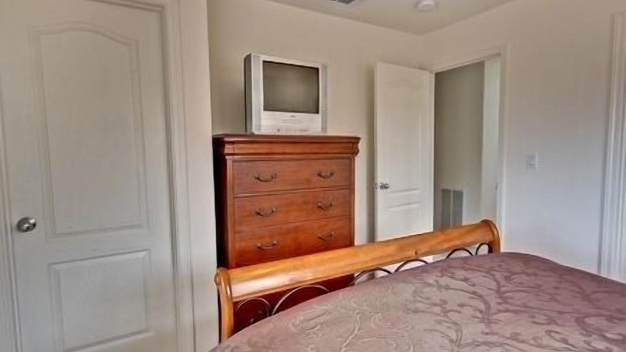 Photo of Bedroom in Marine Terrace