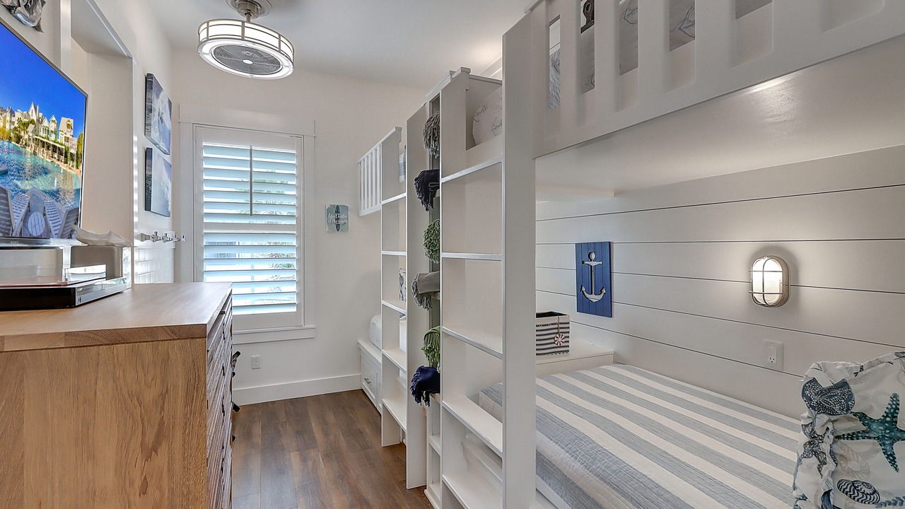 Photo of Bedroom in Cinnamon Shore