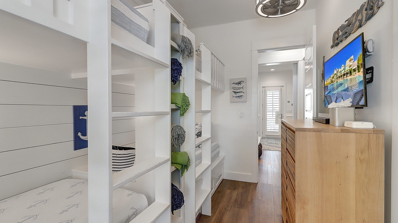 Photo of Bedroom in Cinnamon Shore