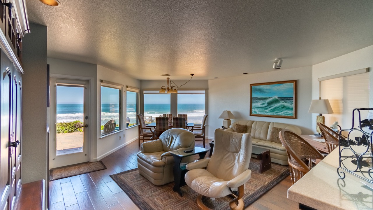 Photo of Livingroom in San Simeon