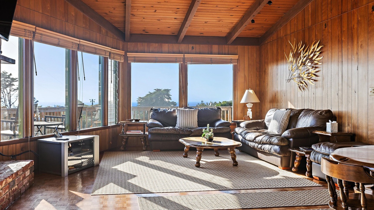 Photo of Livingroom in Happy Hill