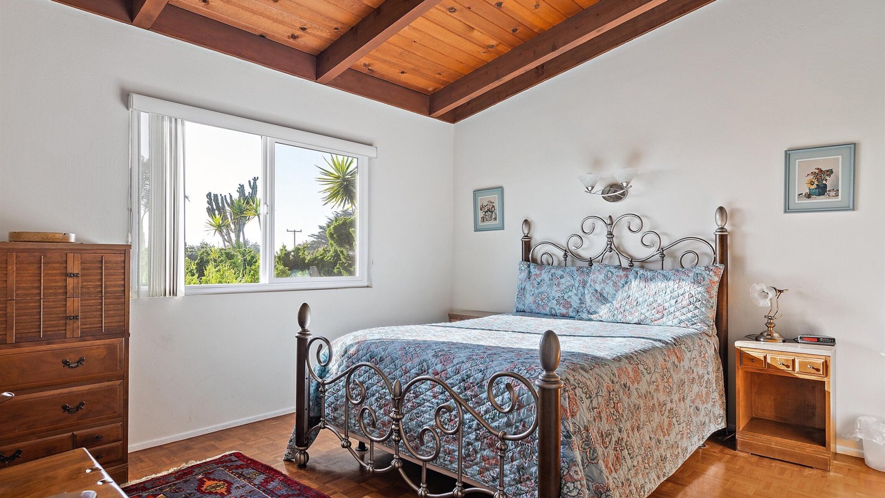 Photo of Bedroom in Happy Hill