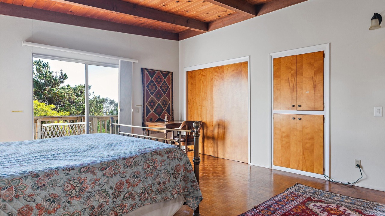 Photo of Bedroom in Happy Hill