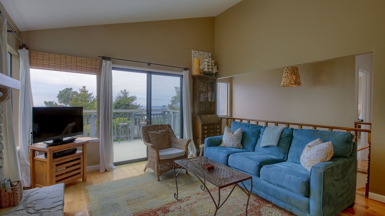 Photo of Livingroom in Marine Terrace