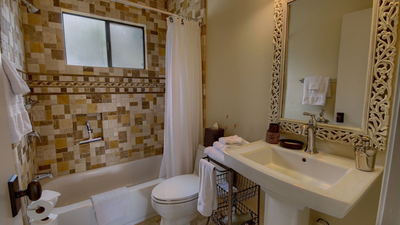 Photo of Bathroom in Marine Terrace