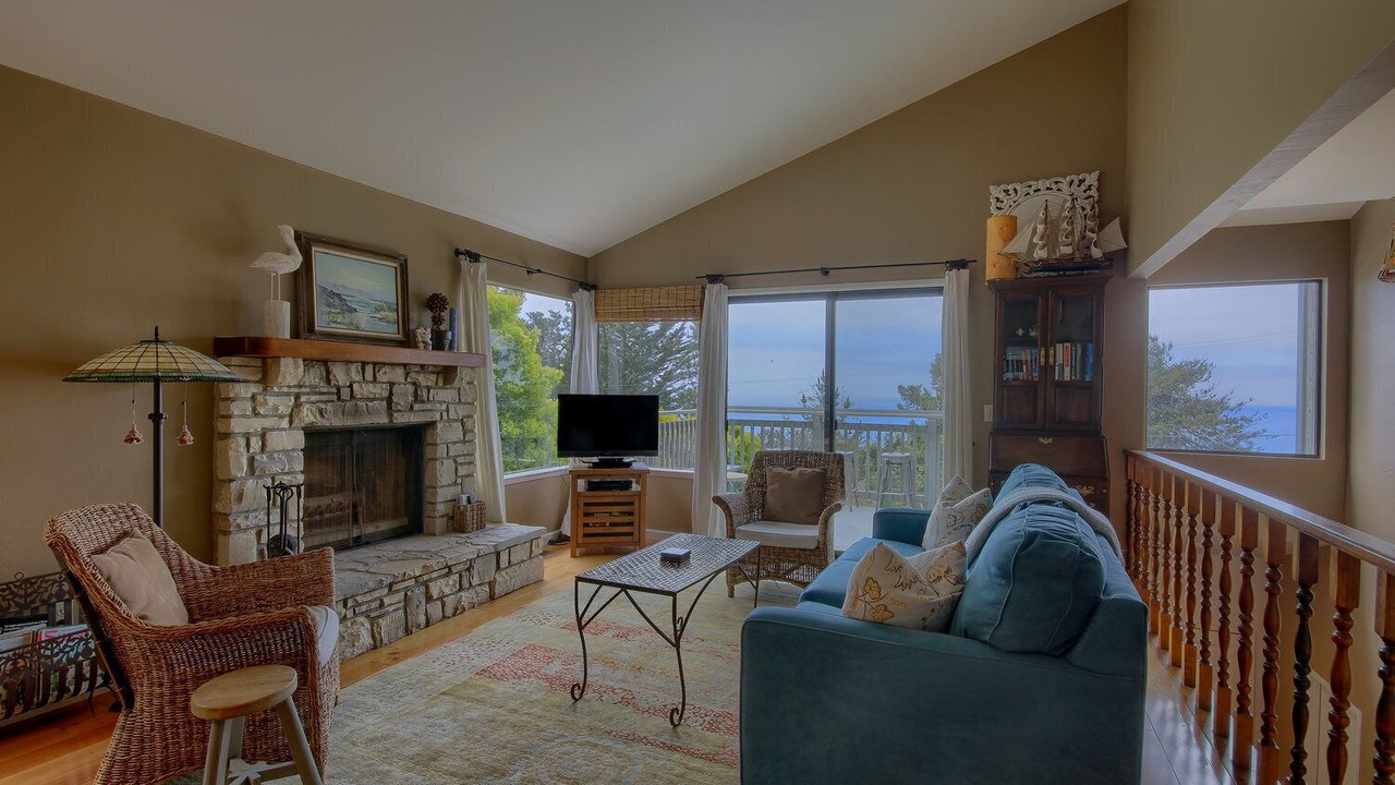 Photo of Livingroom in Marine Terrace