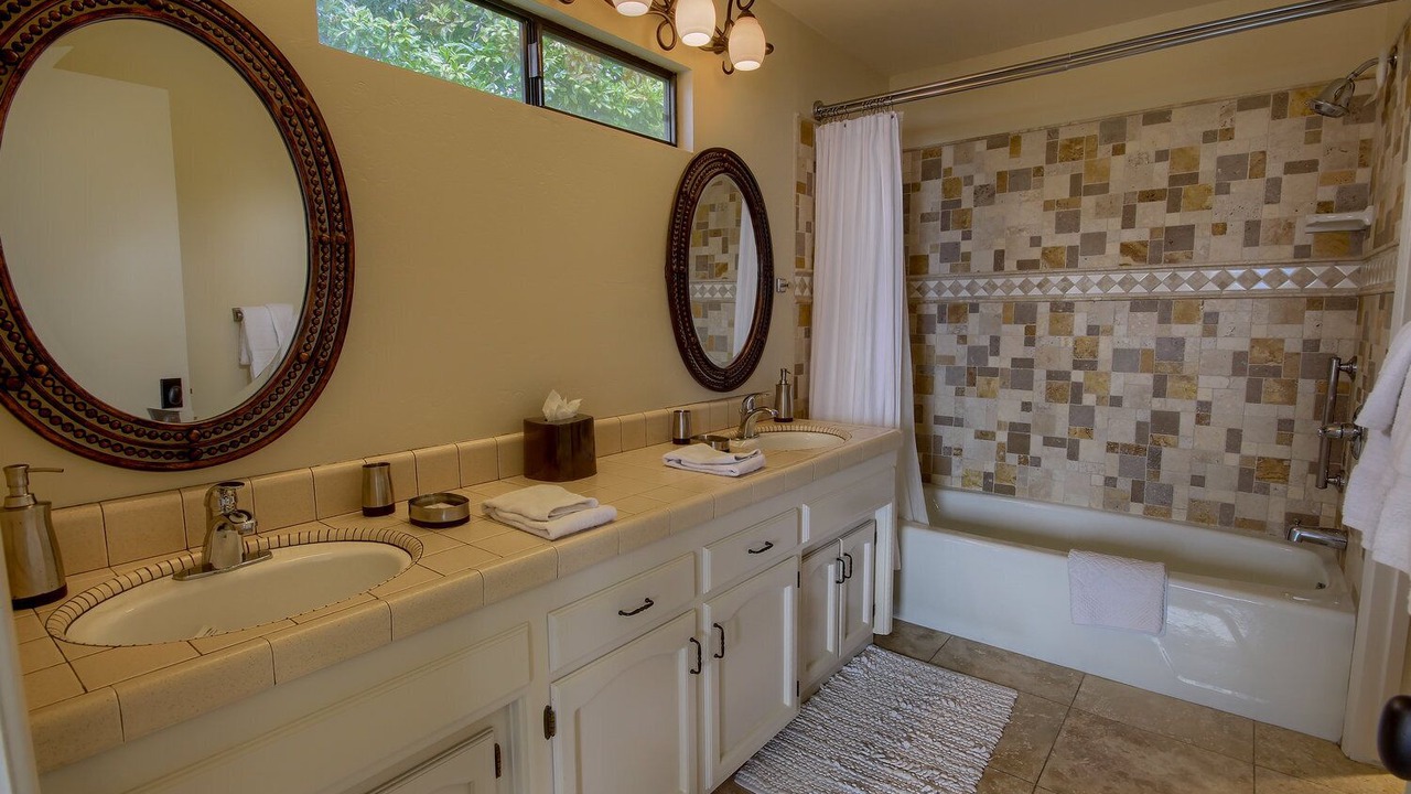 Photo of Bathroom in Marine Terrace