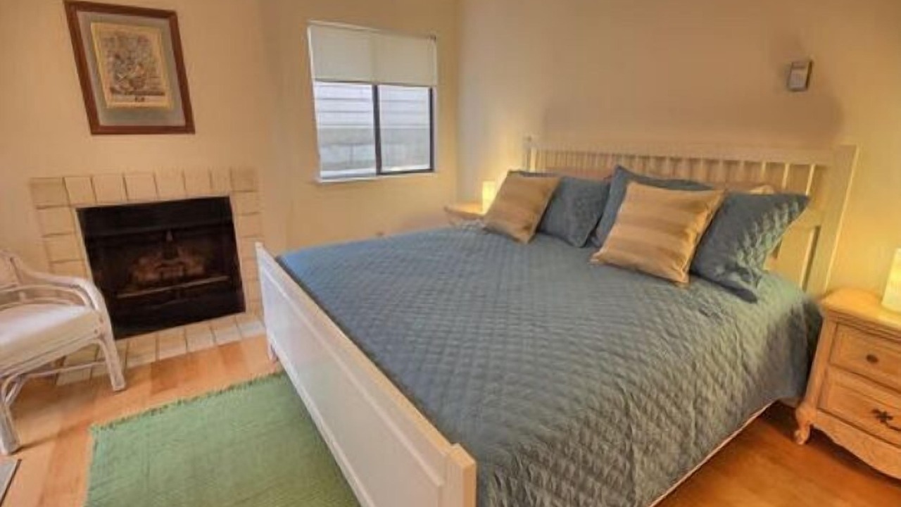 Photo of Bedroom in San Simeon