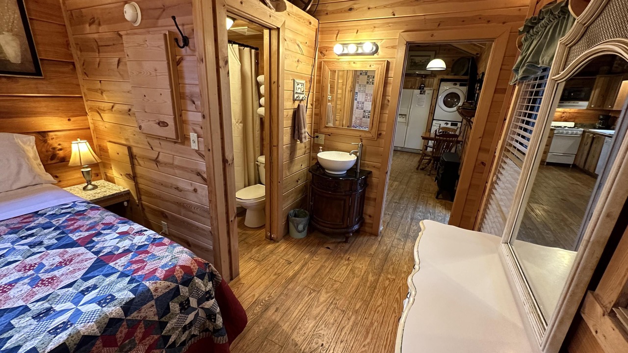 Photo of Bedroom in Candler