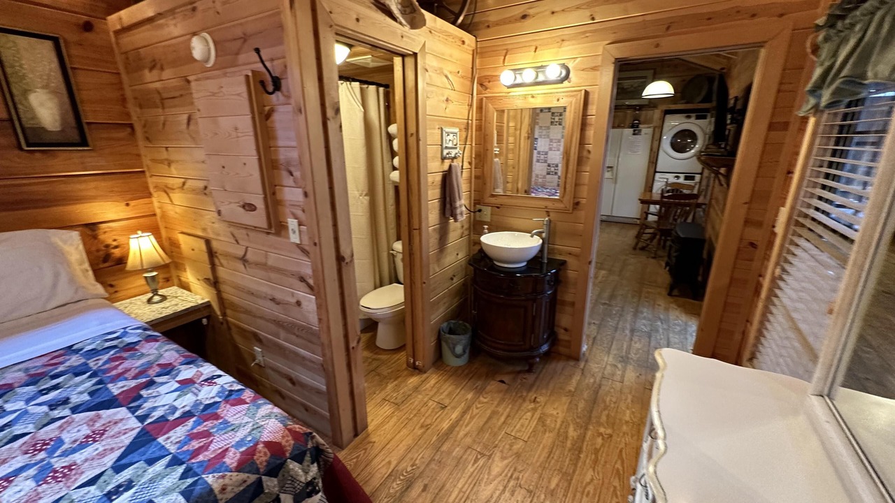 Photo of Bedroom in Candler