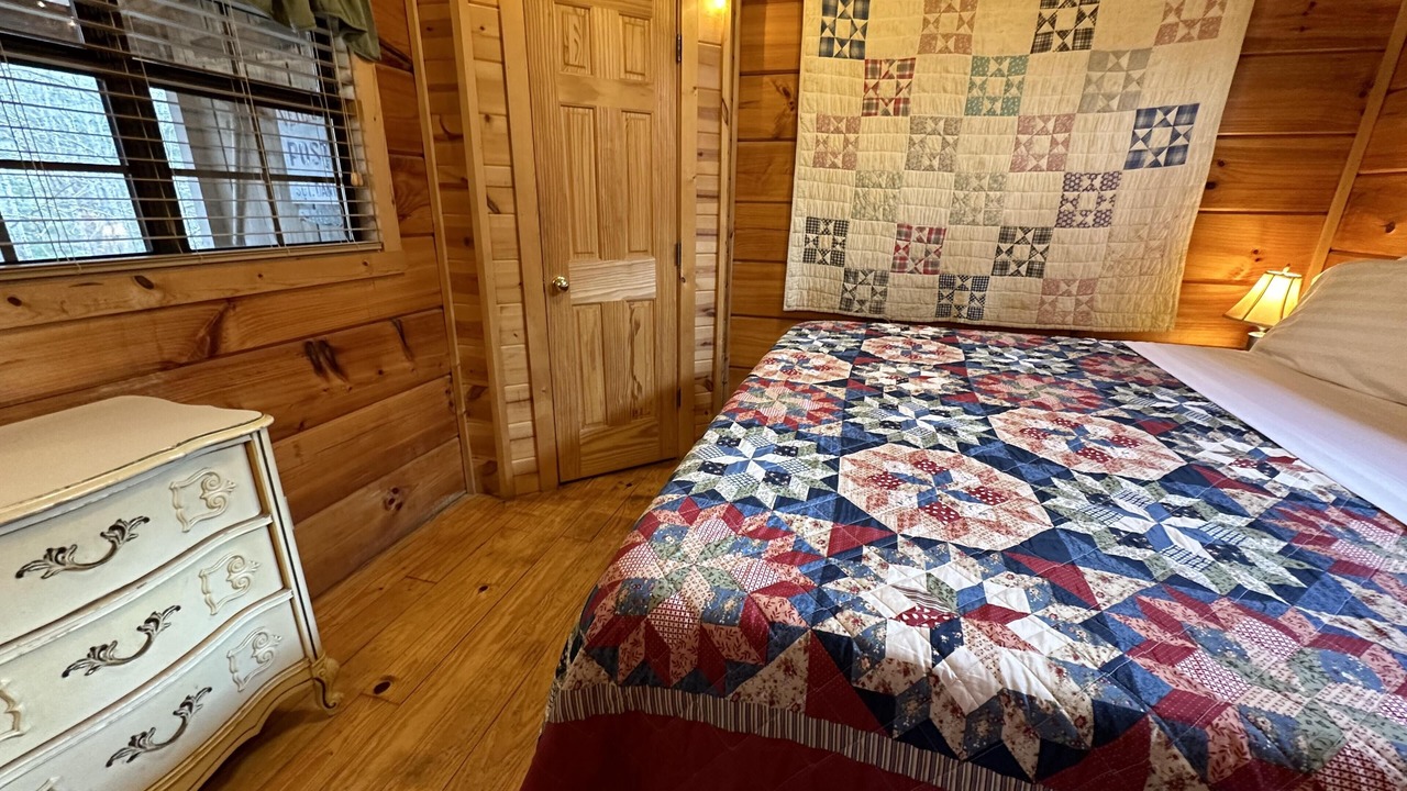 Photo of Bedroom in Candler