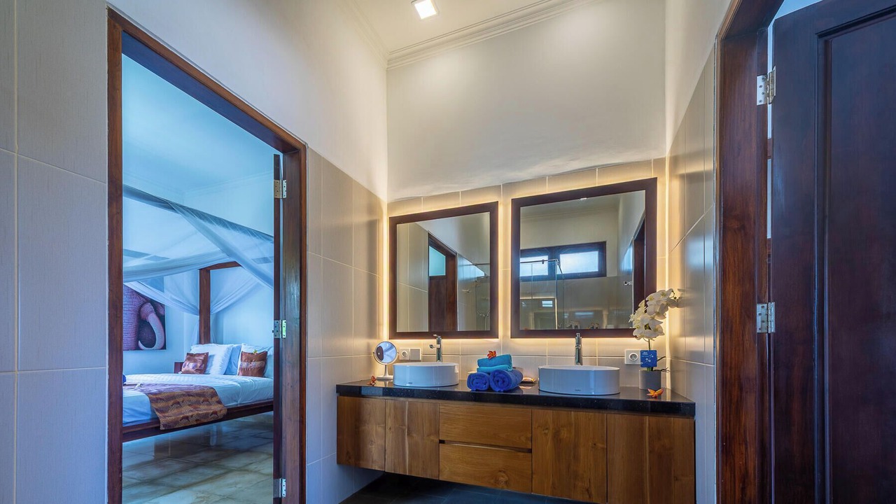 Photo of Bathroom in Dencarik