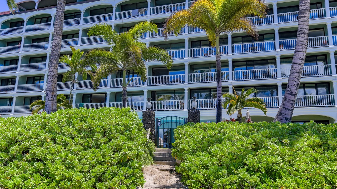 Photo of Outdoor in Historic Lahaina Front Street