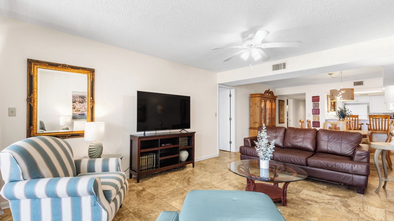 Photo of Livingroom in Orange Beach