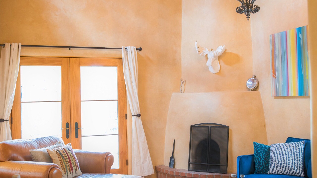 Photo of Livingroom in Northeast Santa Fe