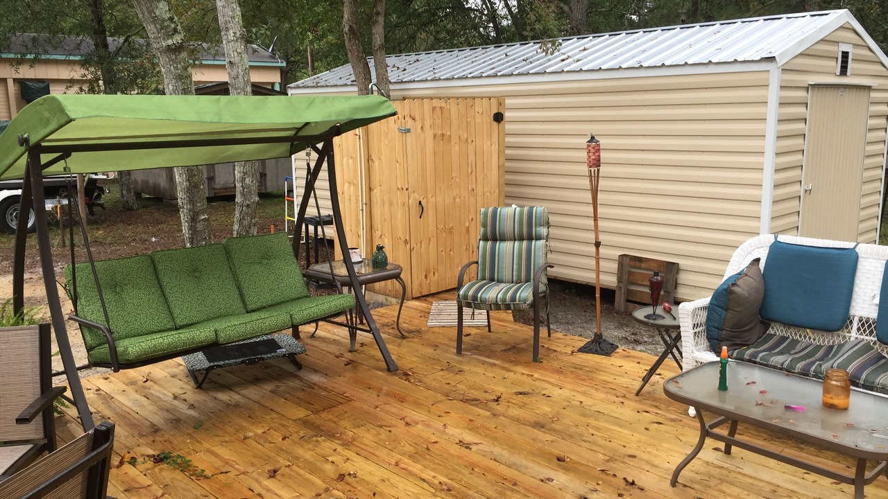 Photo of Patio Balcony in Tranquil Harbour