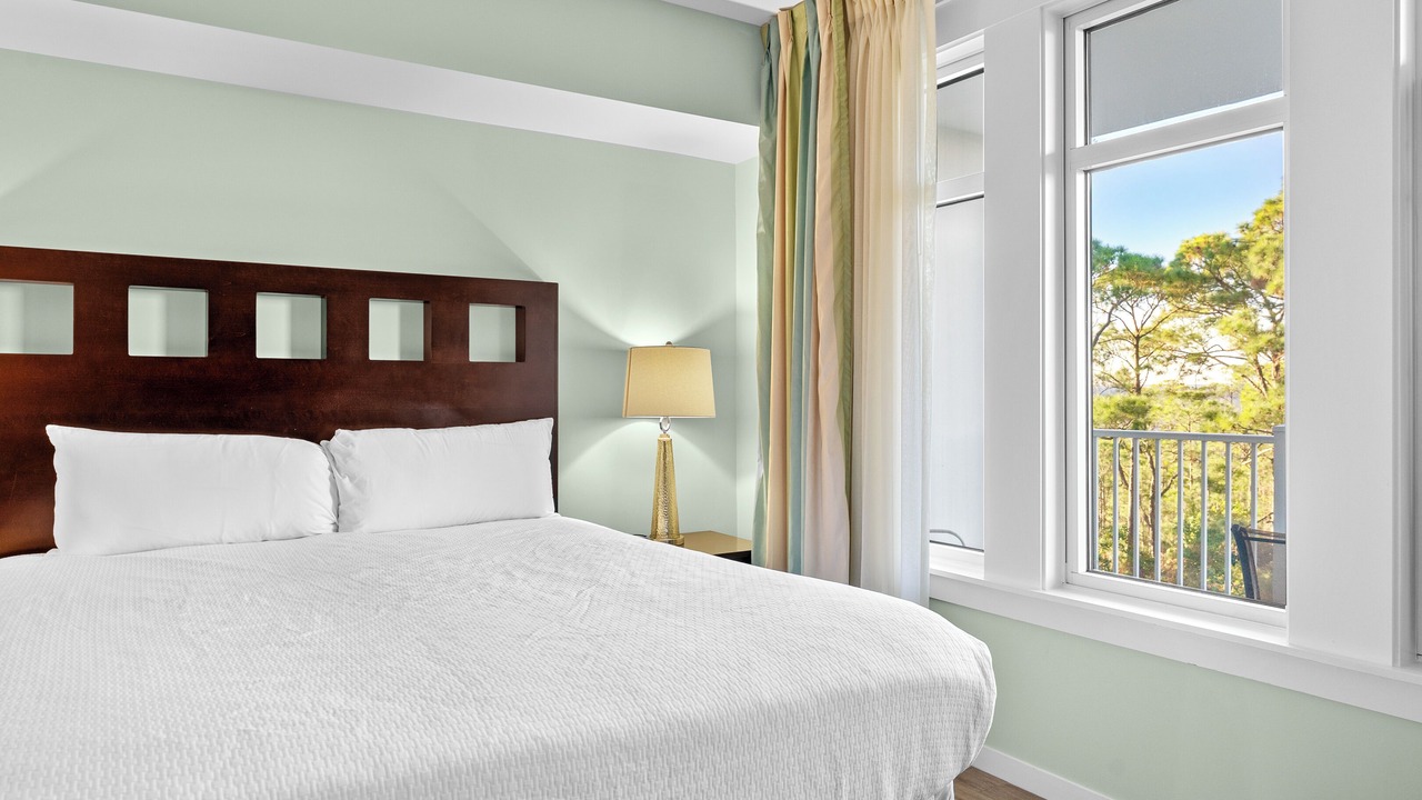 Photo of Bedroom in Baytowne Wharf