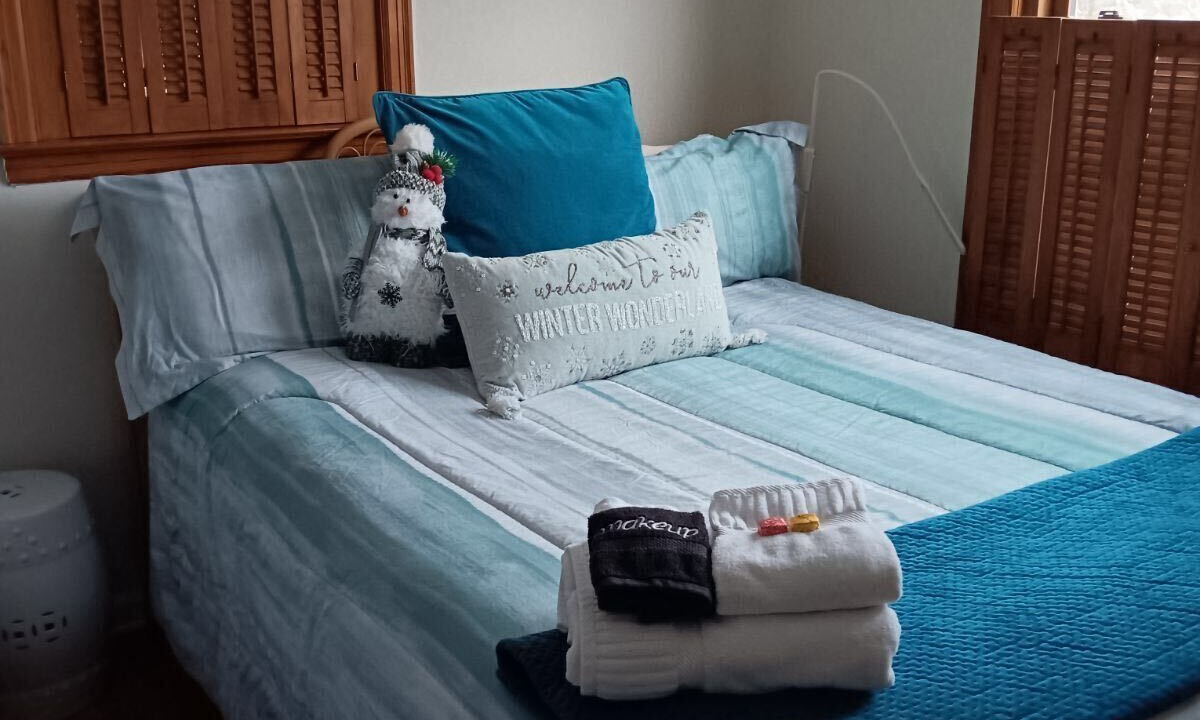 Photo of Bedroom in Macatawa