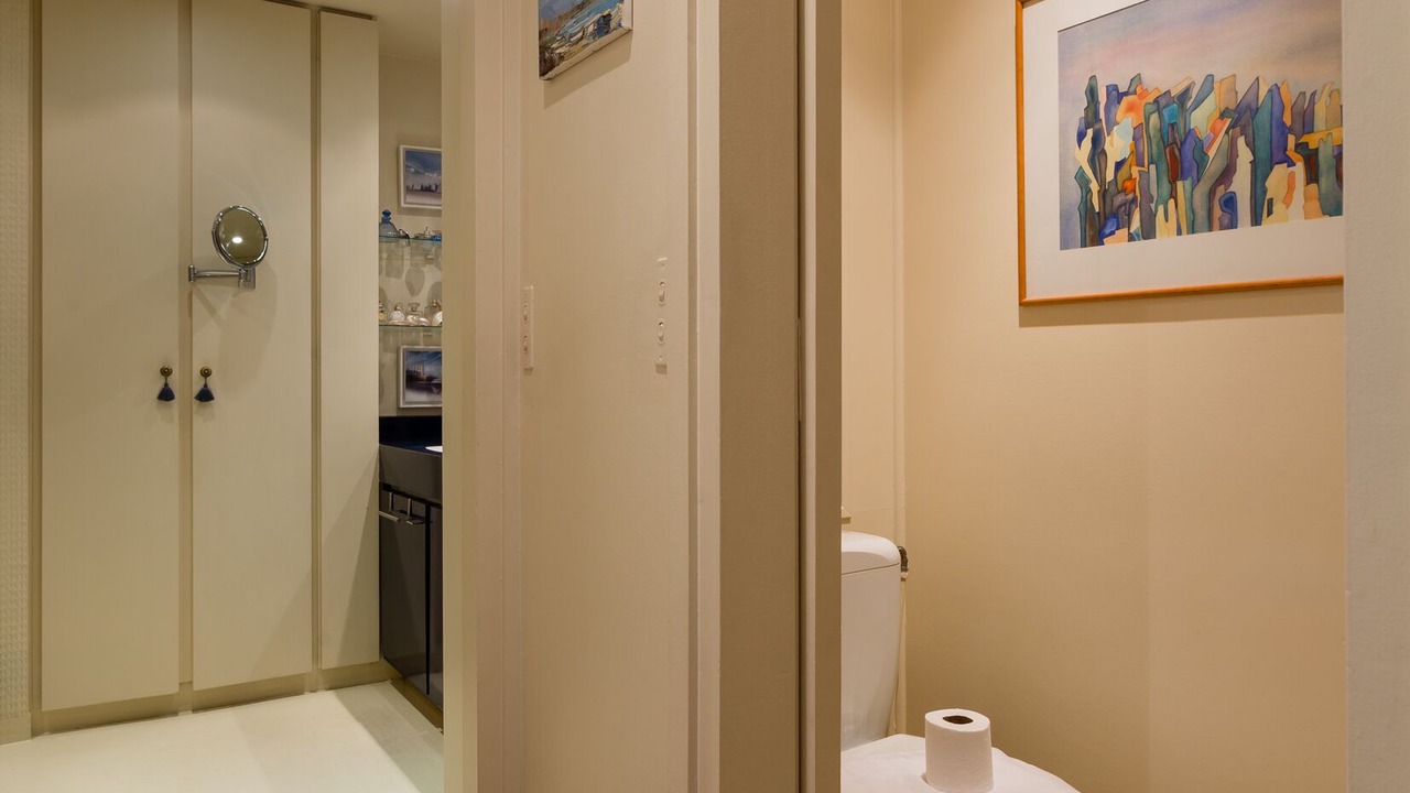 Photo of Bathroom in 16th Arrondissement