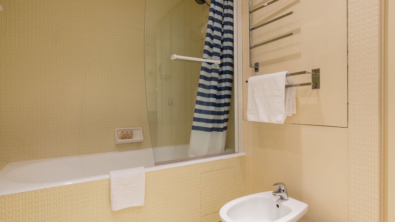 Photo of Bathroom in 16th Arrondissement