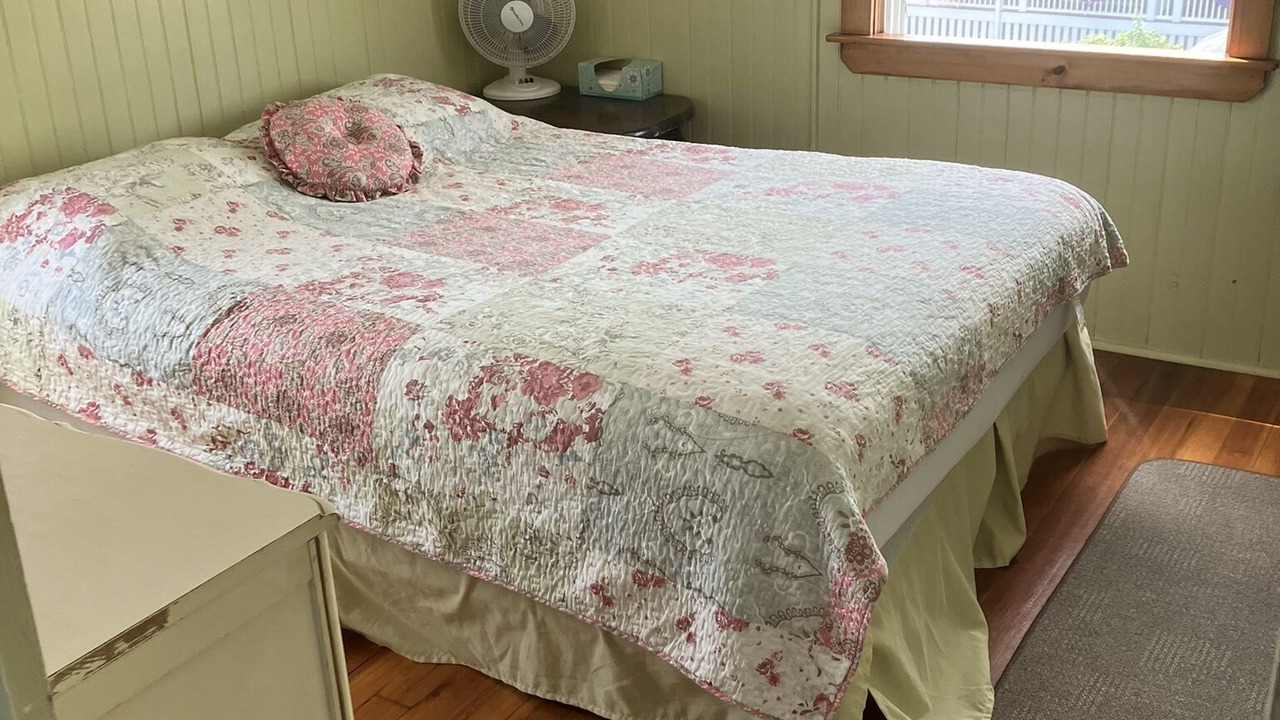 Photo of Bedroom in Humarock