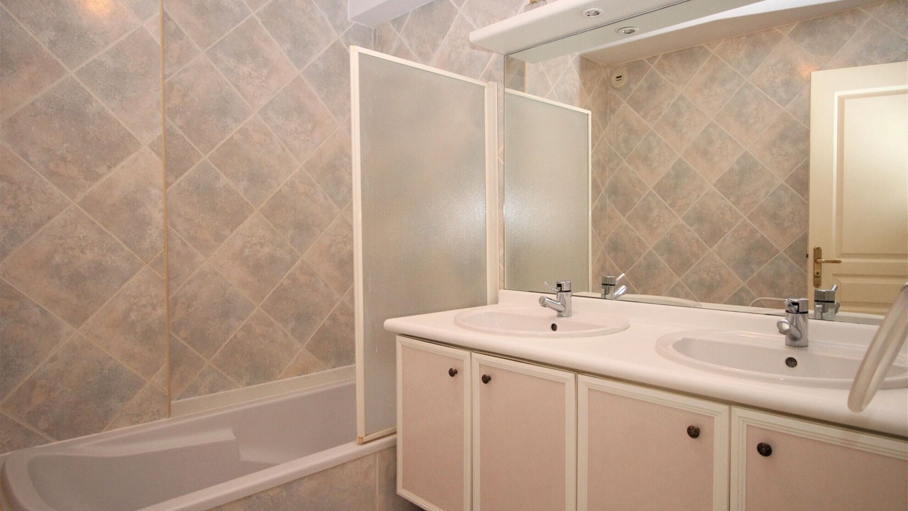 Photo of Bathroom in Le Grand Large