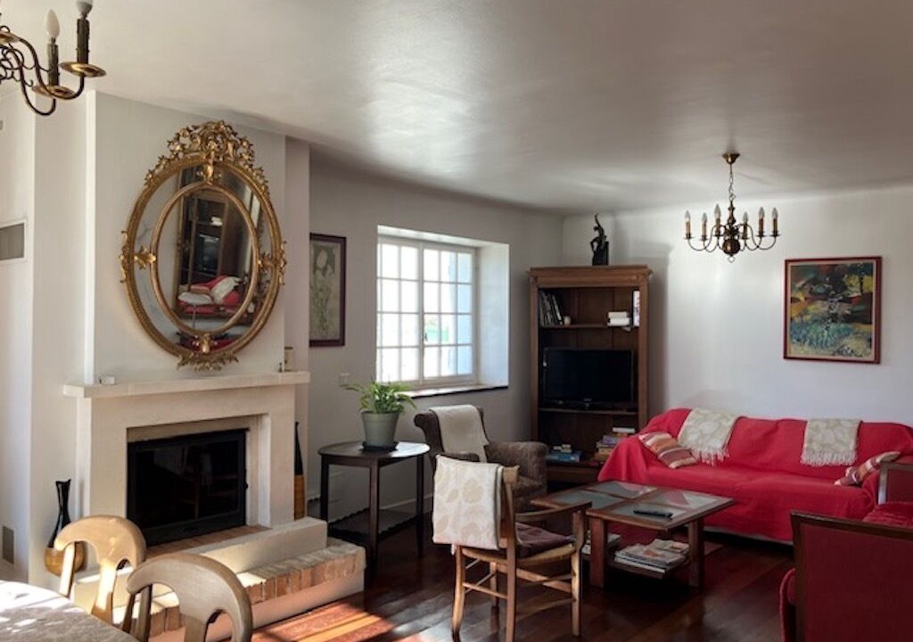 Photo of Livingroom in Saint-Pierre-d'Irube