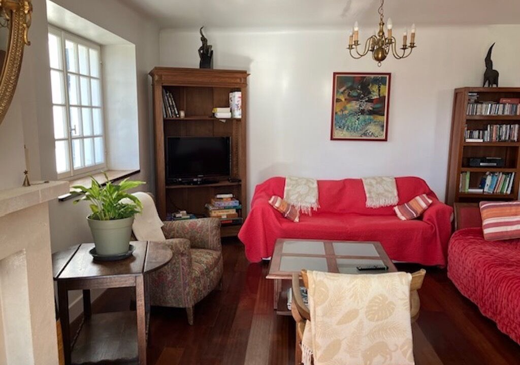 Photo of Livingroom in Saint-Pierre-d'Irube