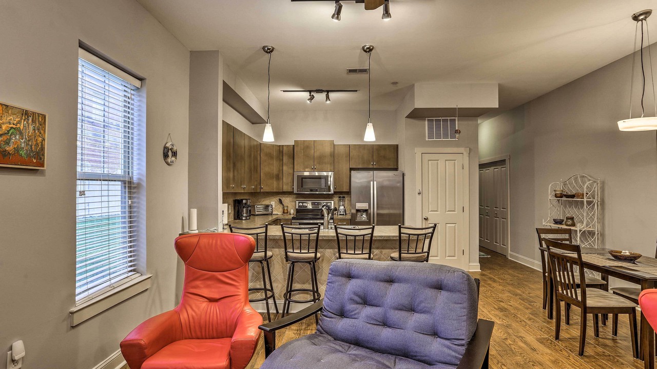 Photo of Livingroom in River District