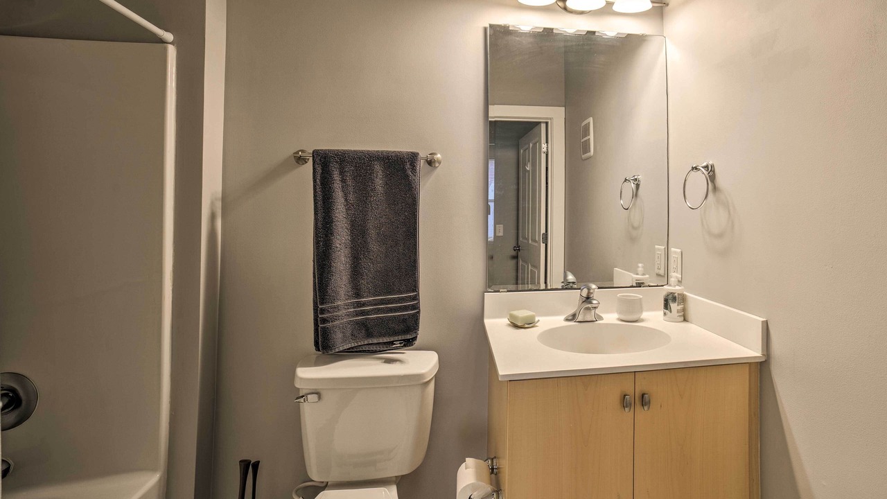 Photo of Bathroom in River District