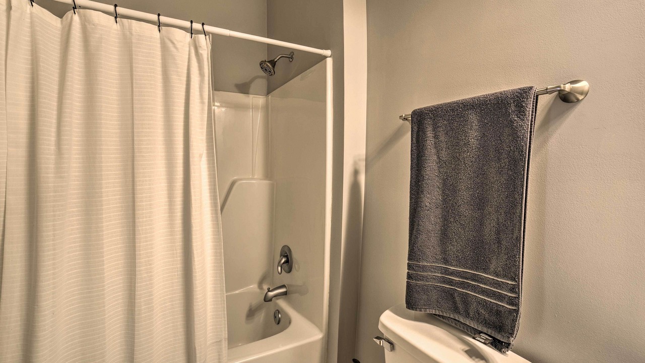 Photo of Bathroom in River District