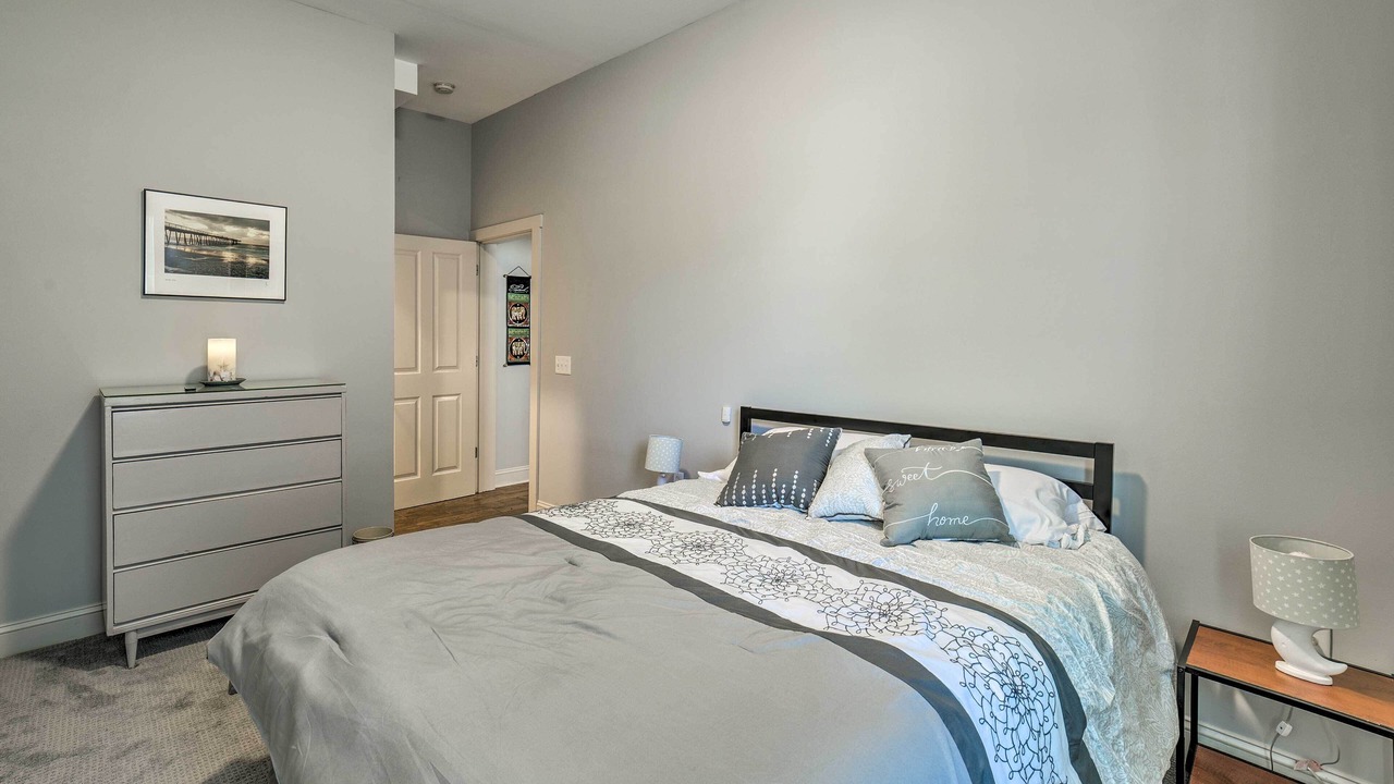 Photo of Bedroom in River District